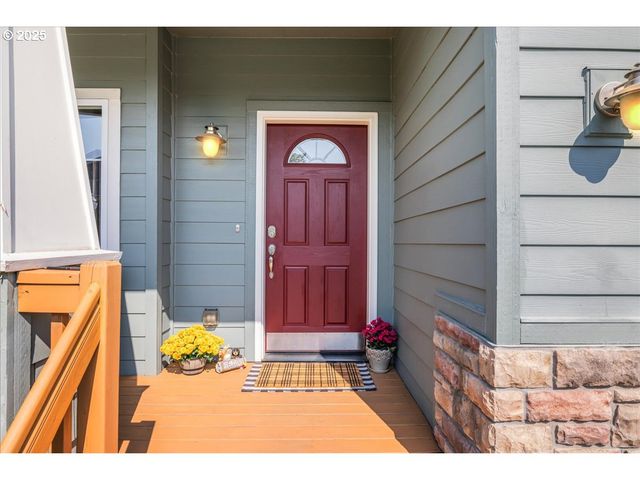 2216 Ne 158TH St, Vancouver, WA 98686
