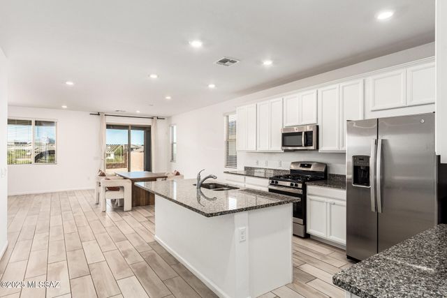 7888 S Bonanza Park Drive, Tucson, AZ 85747