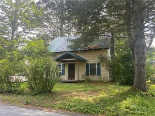 166 Norton Cross Road, Middlefield, NY 13326