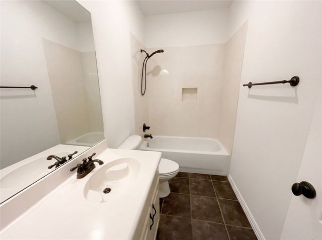 1817 Colorado Court, Burleson, TX 76028