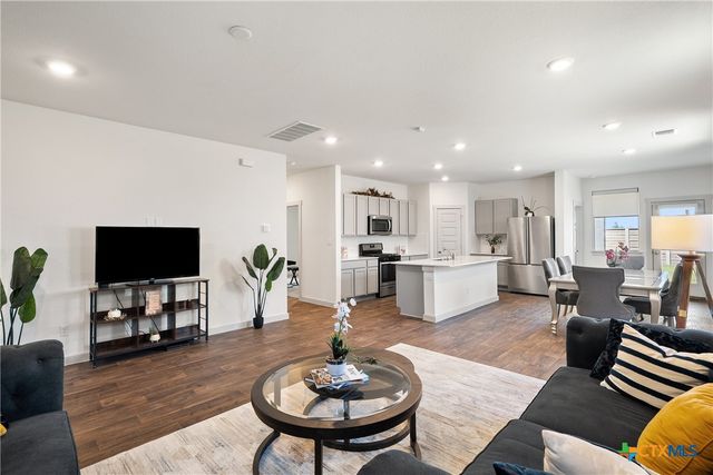 202 Barton Creek Lane, Hutto, TX 78634