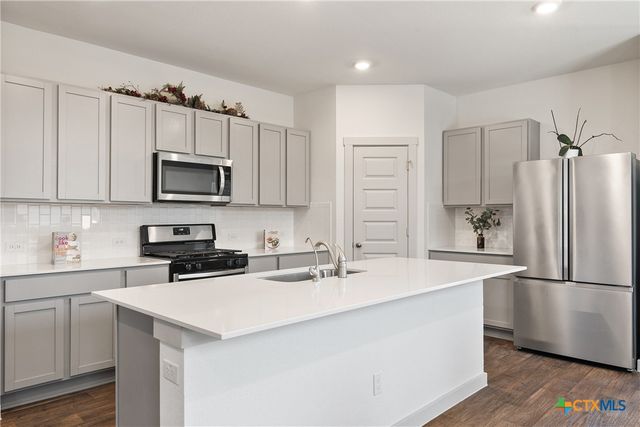 202 Barton Creek Lane, Hutto, TX 78634