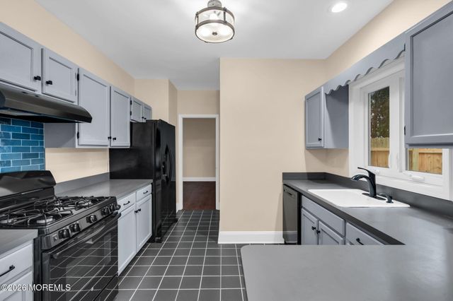 19 Mill Road, Matawan, NJ 07747
