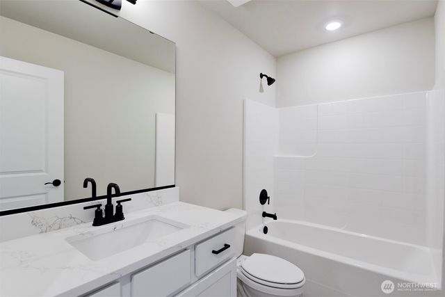 5878 NW Rhino Way, Bremerton, WA 98312