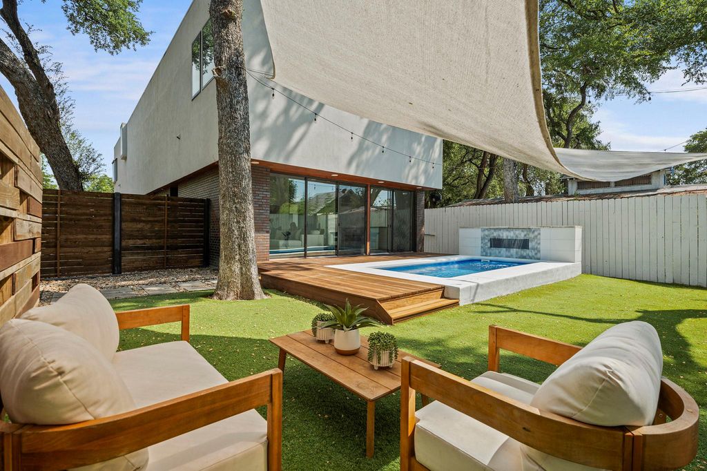 2017 Kinney Ave B, Austin, TX 78704