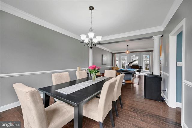 32 DOMINIC DR, Downingtown, PA 19335