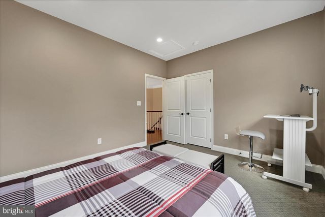 32 DOMINIC DR, Downingtown, PA 19335