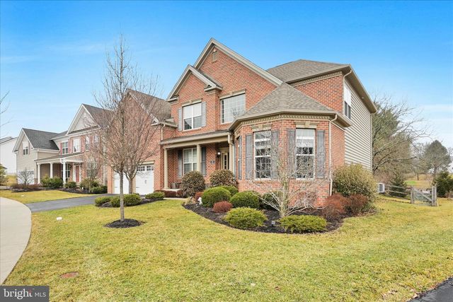 32 DOMINIC DR, Downingtown, PA 19335