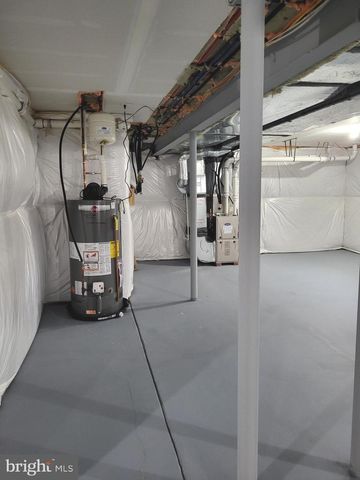 32 DOMINIC DR, Downingtown, PA 19335