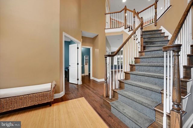 32 DOMINIC DR, Downingtown, PA 19335