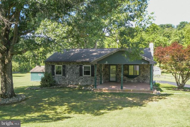 126 LENAPE RD, Barto, PA 19504