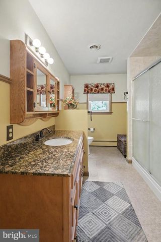 126 LENAPE RD, Barto, PA 19504