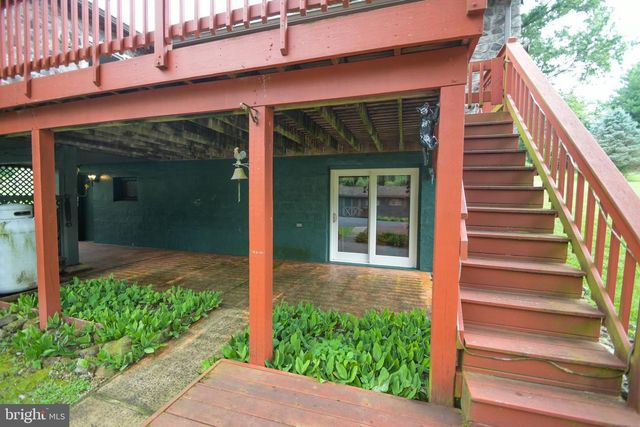 126 LENAPE RD, Barto, PA 19504