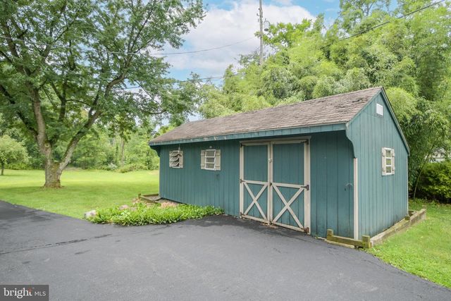 126 LENAPE RD, Barto, PA 19504