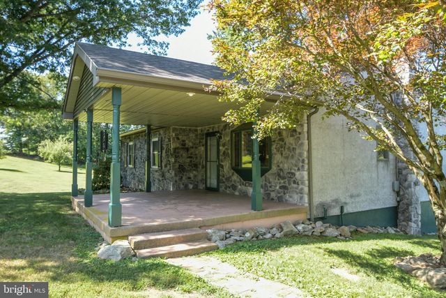 126 LENAPE RD, Barto, PA 19504