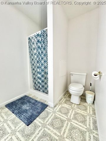 772 Fairview Lane, Given, WV 25245