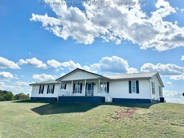 772 Fairview Lane, Given, WV 25245