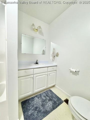 772 Fairview Lane, Given, WV 25245