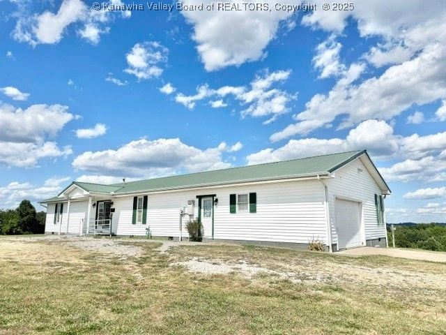 772 Fairview Lane, Given, WV 25245