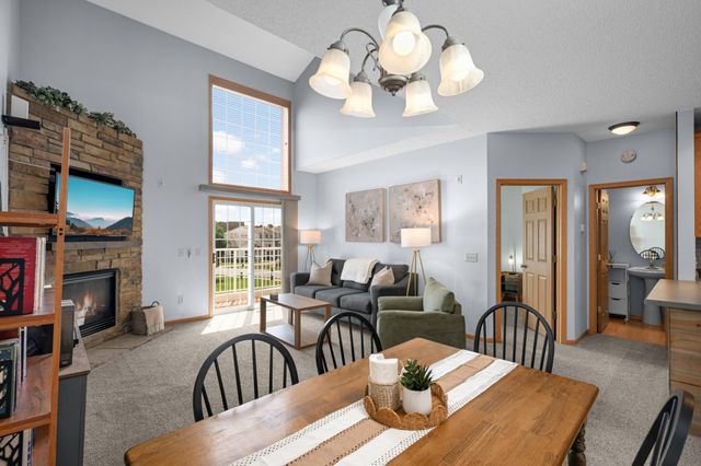 6801 Pine Crest Trail S, Cottage Grove, MN 55016