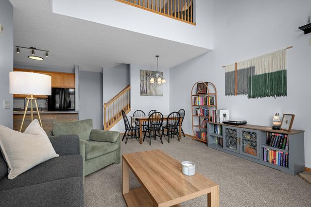 6801 Pine Crest Trail S, Cottage Grove, MN 55016