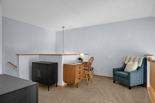 6801 Pine Crest Trail S, Cottage Grove, MN 55016