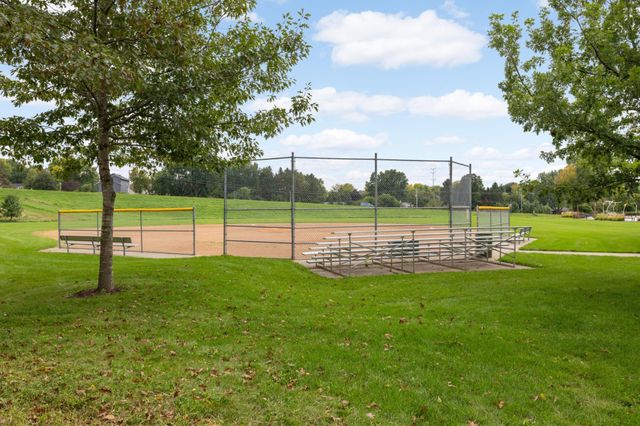 6801 Pine Crest Trail S, Cottage Grove, MN 55016