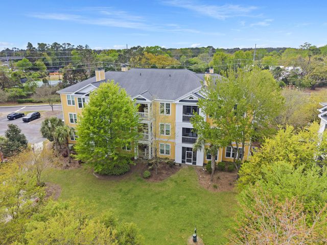 2432 Chatelain Way, Mount Pleasant, SC 29464