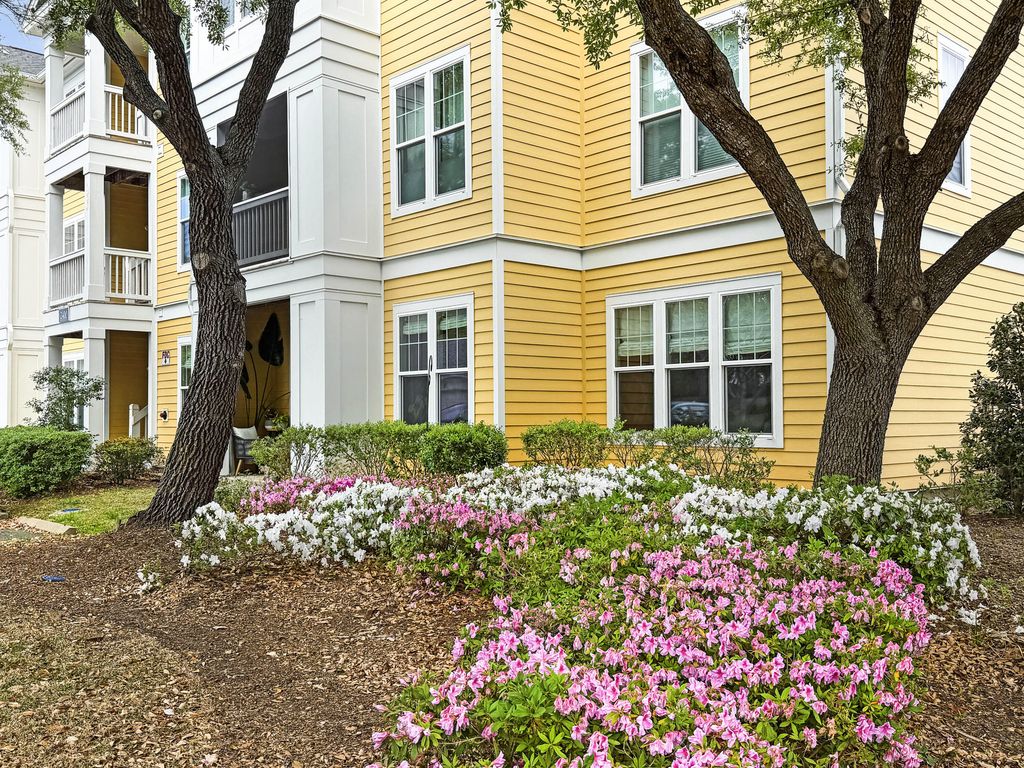 2432 Chatelain Way, Mount Pleasant, SC 29464