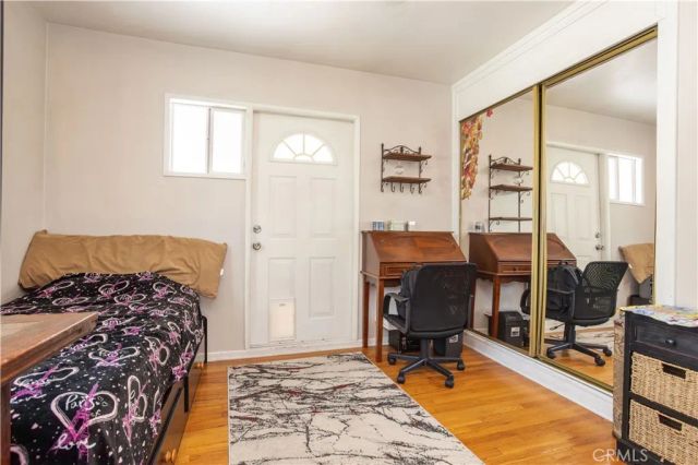 6700 Capps, Reseda, CA 91335