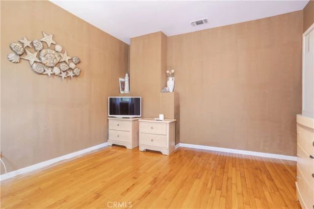 6700 Capps, Reseda, CA 91335