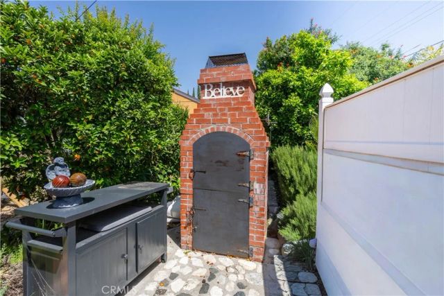 6700 Capps, Reseda, CA 91335