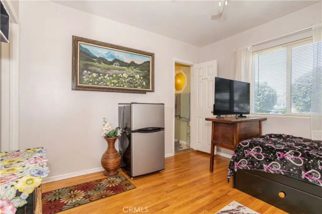 6700 Capps, Reseda, CA 91335