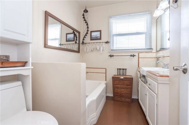 6700 Capps, Reseda, CA 91335