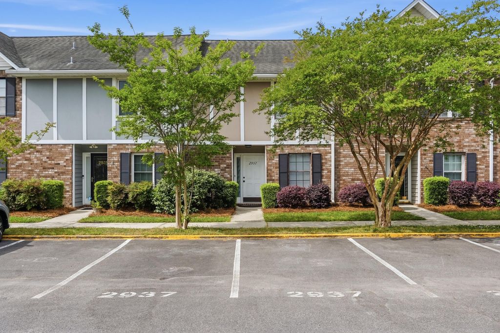 2937 Oxford Place, Charleston, SC 29414