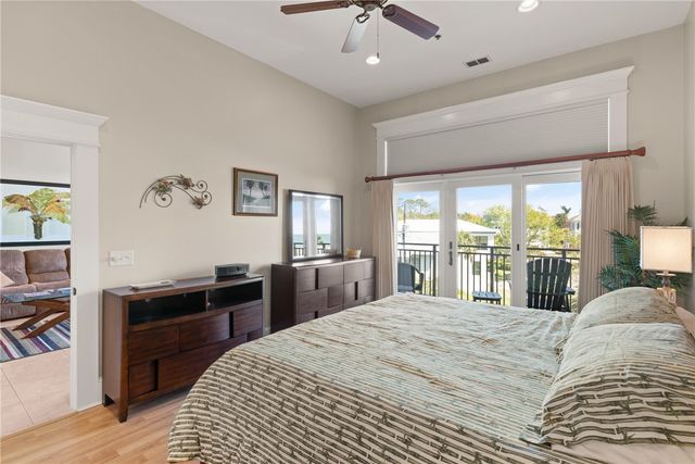 800 Ocean Blvd 204, St Simons Island, GA 31522