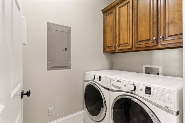 800 Ocean Blvd 204, St Simons Island, GA 31522