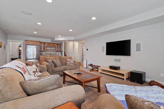 8804 S MILLRACE VIEW CIR, West Jordan, UT 84088