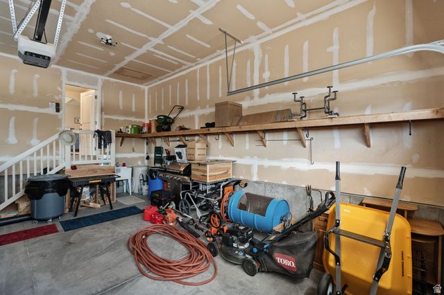 8804 S MILLRACE VIEW CIR, West Jordan, UT 84088