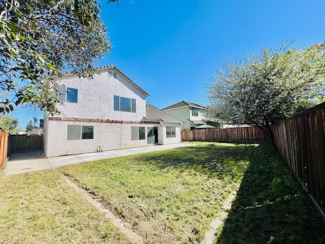 1091 Plymouth Dr, Tracy, CA 95376