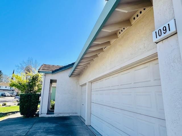 1091 Plymouth Dr, Tracy, CA 95376