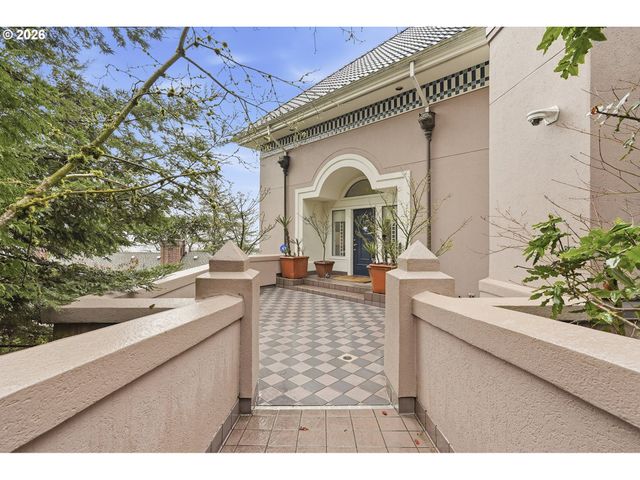 1122 Nw SUMMIT Ave, Portland, OR 97210