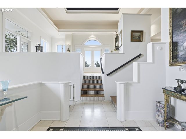 1122 Nw SUMMIT Ave, Portland, OR 97210