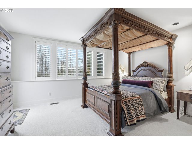 1122 Nw SUMMIT Ave, Portland, OR 97210