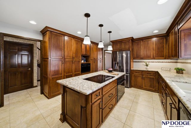 1429 N William Avenue, Fremont, NE 68025