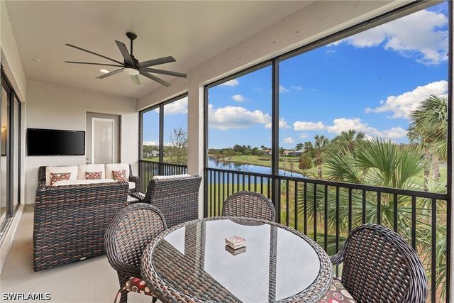 12041 Covent Garden CT 2202, Naples, FL 34120