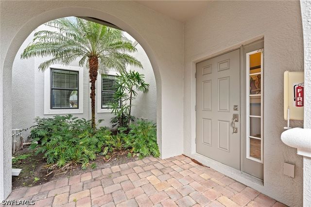 12041 Covent Garden CT 2202, Naples, FL 34120