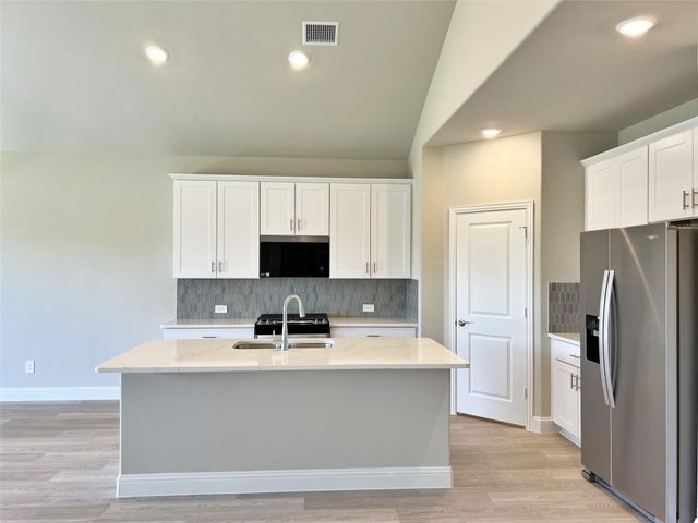 678 Woodland Avenue, Lavon, TX 75166