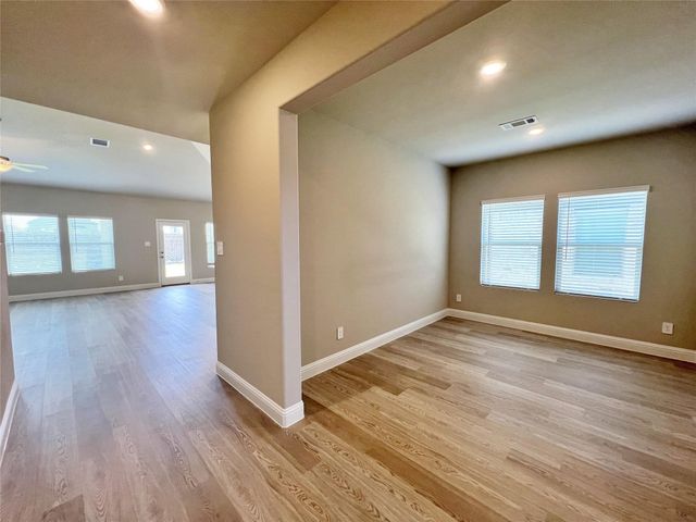 678 Woodland Avenue, Lavon, TX 75166