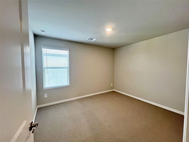 678 Woodland Avenue, Lavon, TX 75166